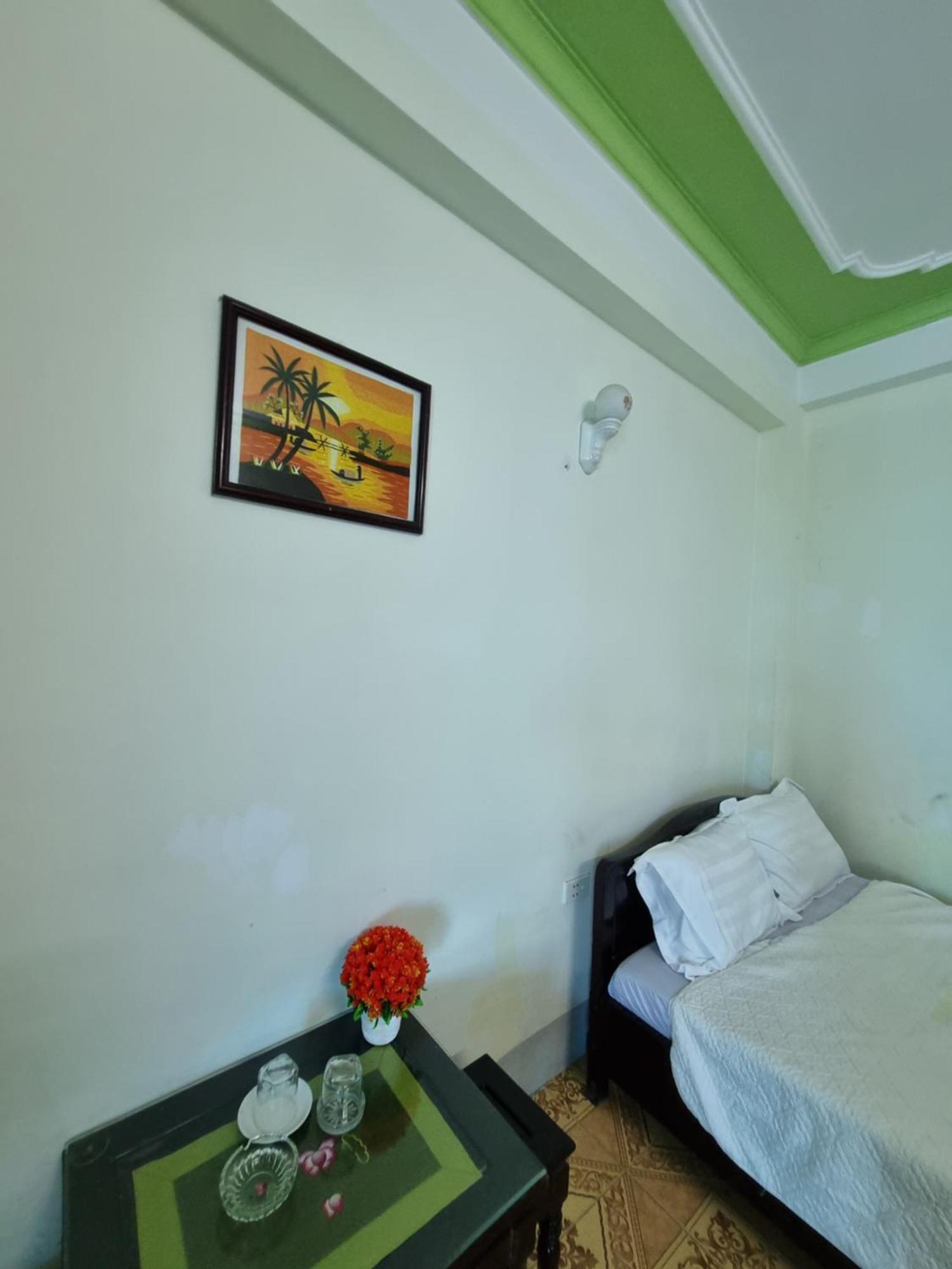Khach San Vien Dong Hotel Cửa Lò Exterior foto